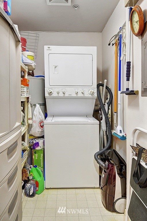 9221 Interlake Avenue North, Unit 104 Seattle, WA 98103 - Photo 15 of 17 Gallery Image 15