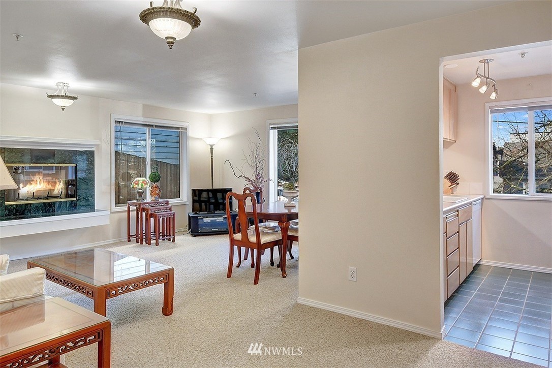 9221 Interlake Avenue North, Unit 104 Seattle, WA 98103 - Photo 2 of 17 Gallery Image 2
