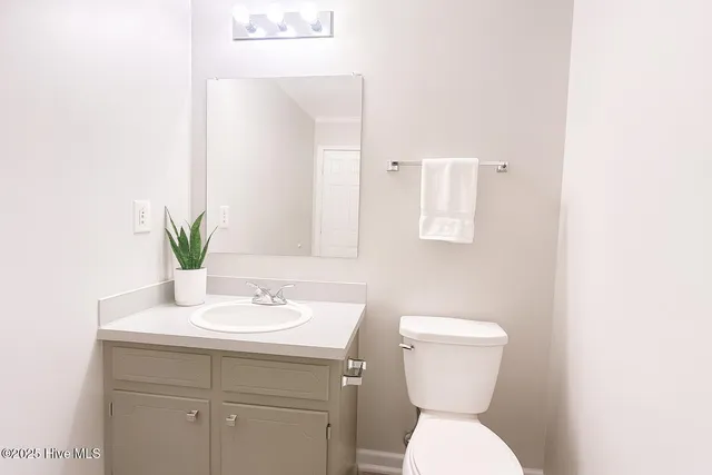 $172,500 | 1117 Grovemont Drive, Unit I4, Greenville, NC 27834