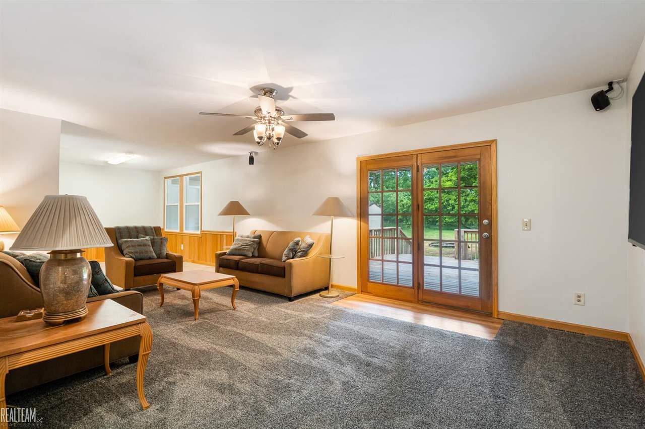 4704 Rohr Road Clarkston, MI 48348 - Photo 5 of 32 50081721-4.JPG