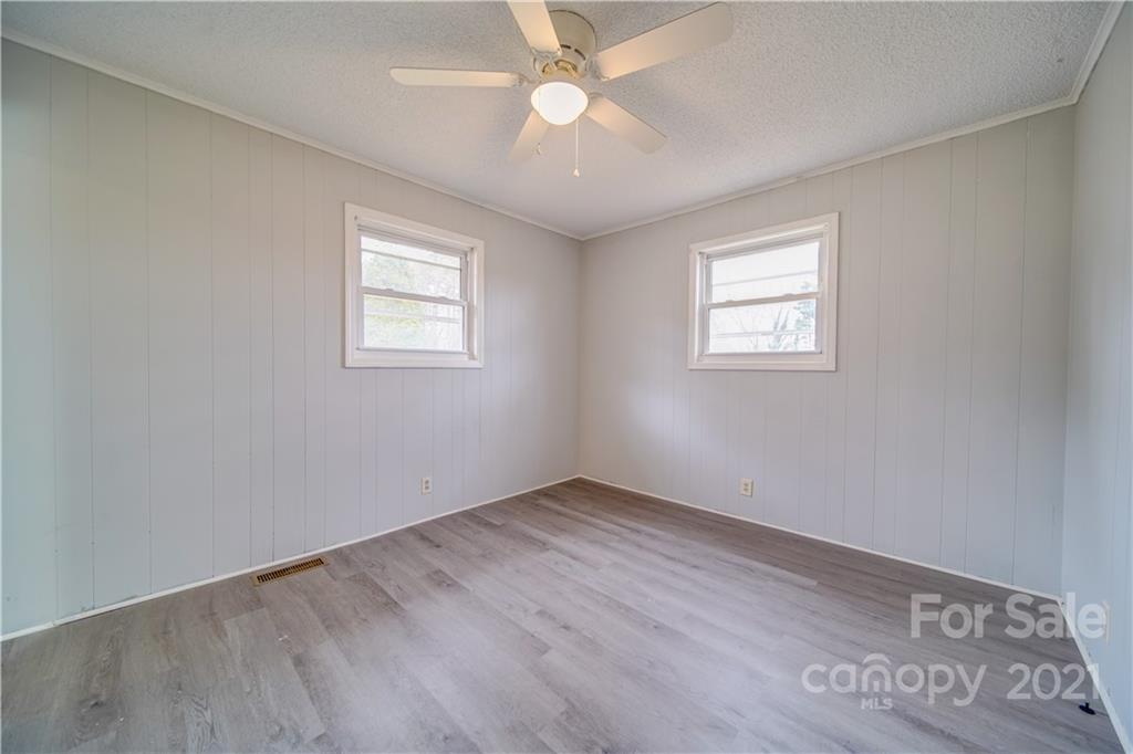 1400 Mayberry Road Dallas, NC 28034 - Photo 20 of 42 Gallery Image 20