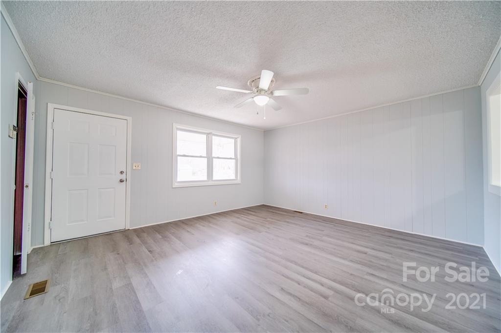 1400 Mayberry Road Dallas, NC 28034 - Photo 7 of 42 Gallery Image 7