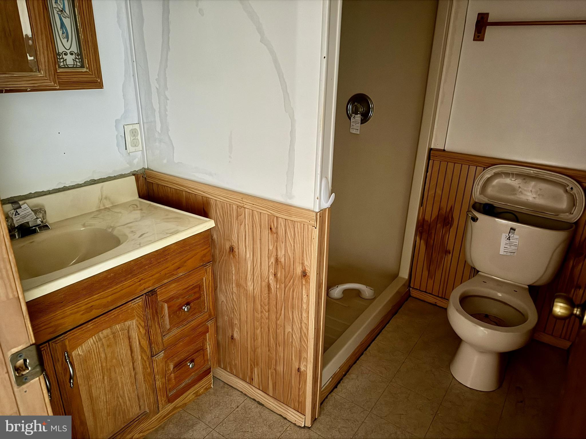 8784 Cummings Road Wittman, MD 21676 - Photo 17 of 27 full bath