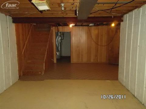 1380 West Ray Road Fenton, MI 48430 - Photo 18 of 19 20252641-17.JPG