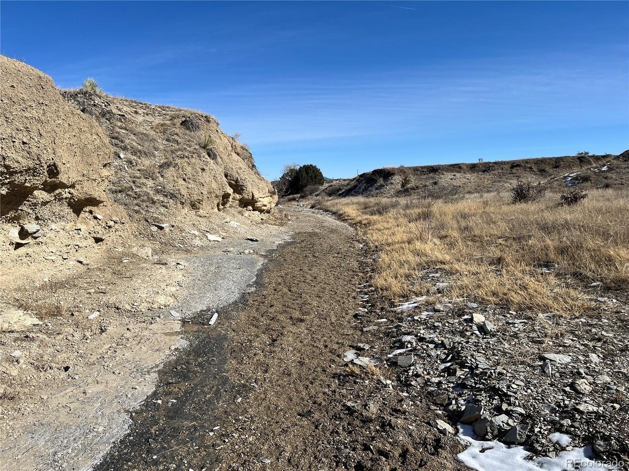 53 Horse Creek Road Pueblo, CO 81004 - Photo 10 of 34 a view of a snow on the beach