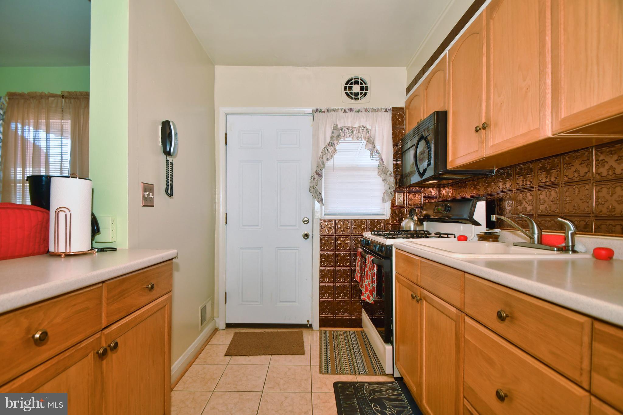 2226 Vailthorn Road Baltimore, MD 21220 - Photo 11 of 28