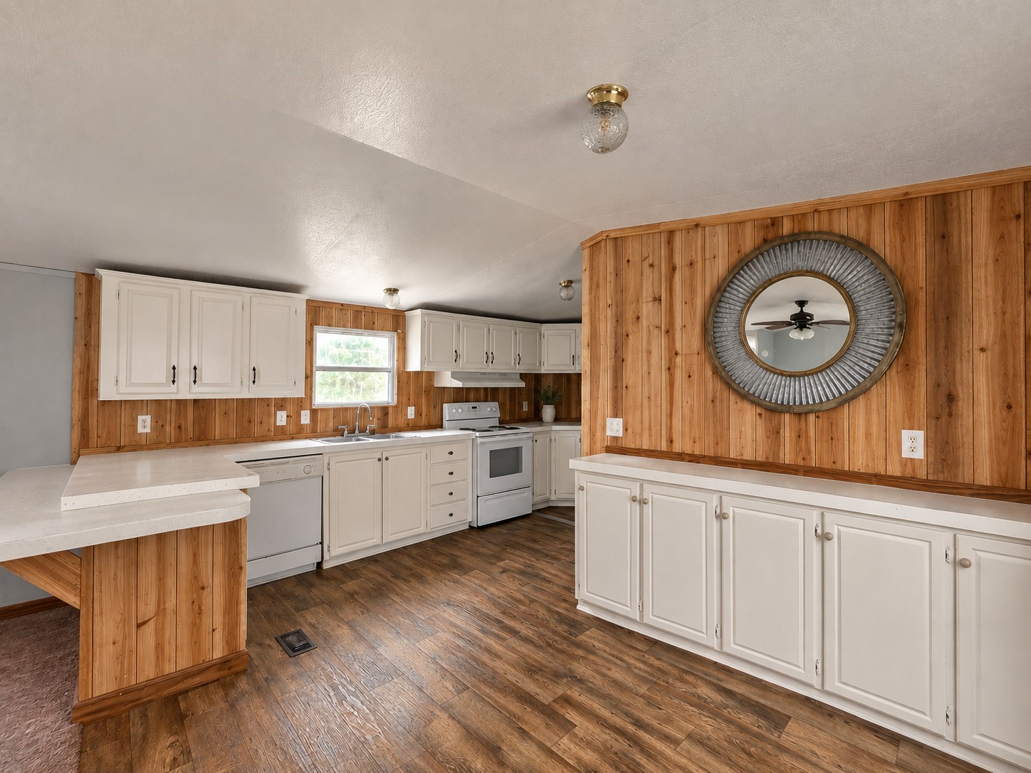 344 Holmes Road Onalaska, TX 77360 - Photo 1 of 18 331 Holmes Freshly updated