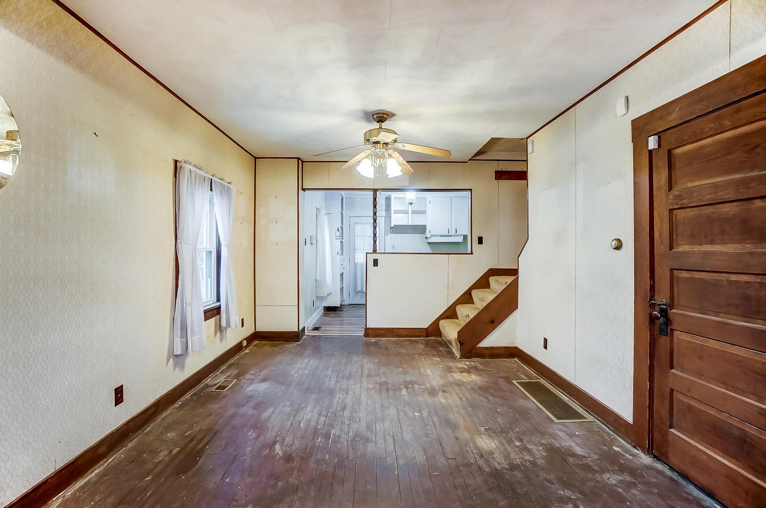 374 Raffensperger Avenue Springfield, OH 45505 - Photo 9 of 48 Gallery Image 9