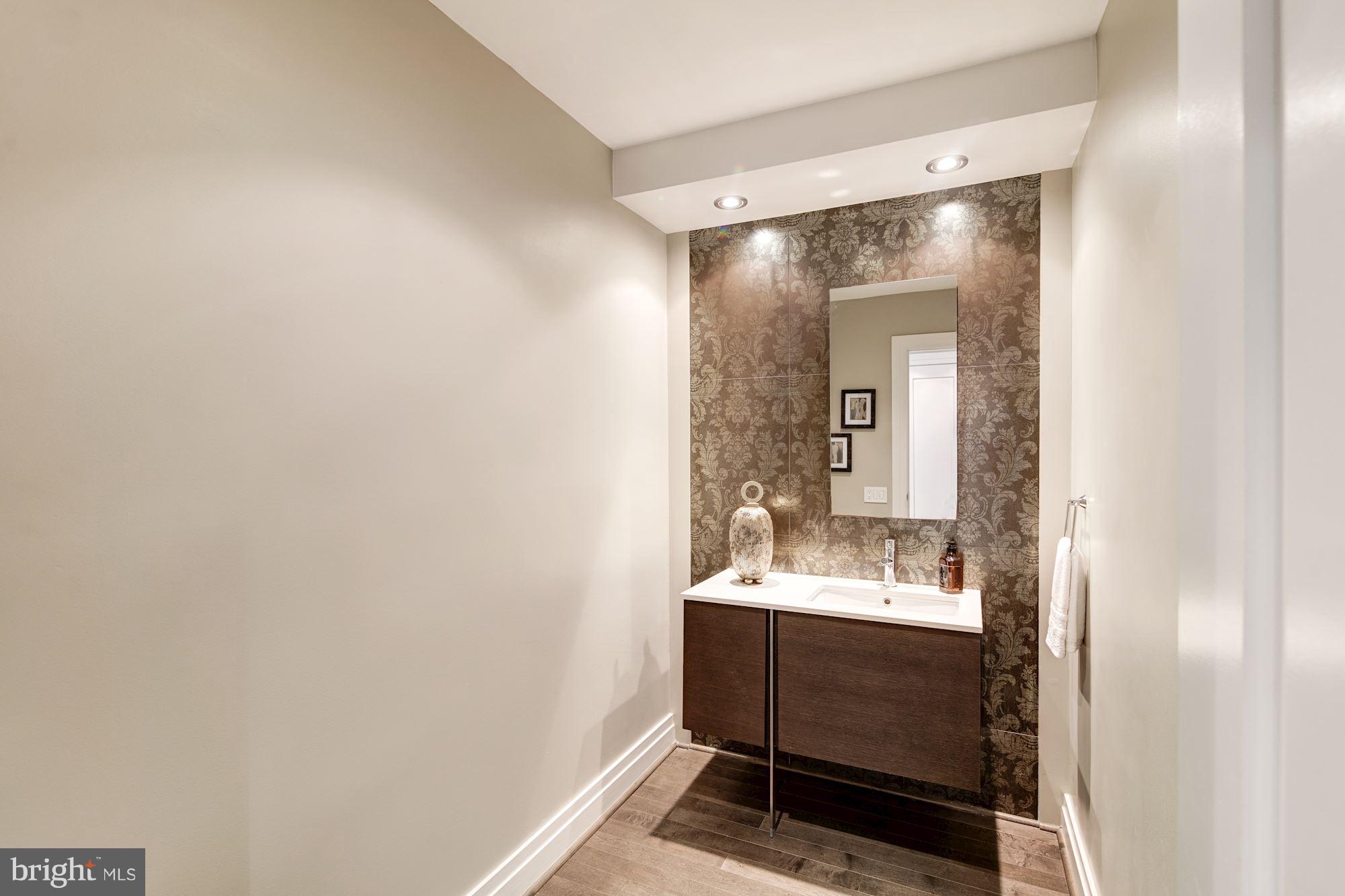 7827 Langley Ridge Road McLean, VA 22102 - Photo 25 of 30 Interior (General)