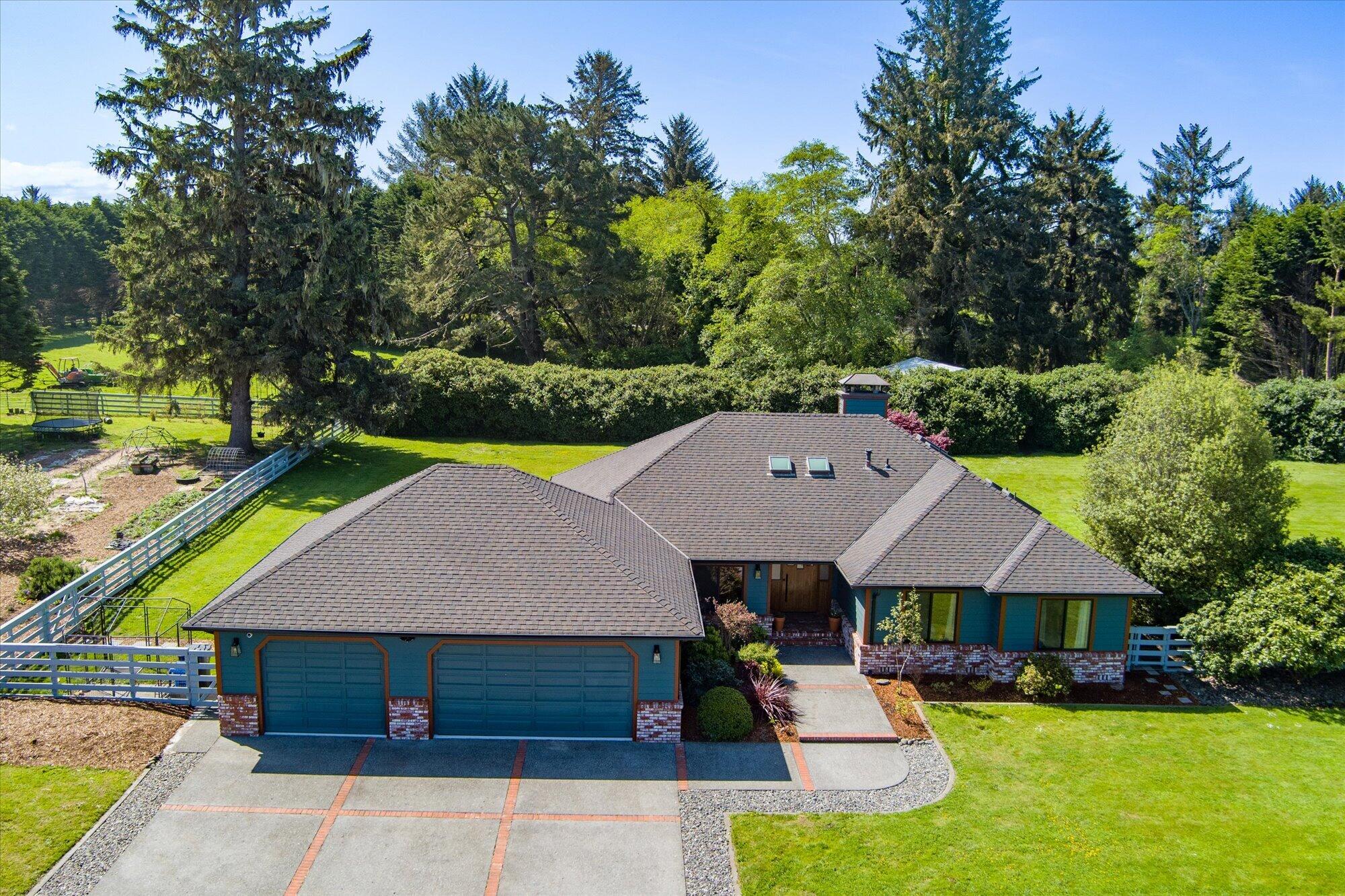 1300 Clam Beach Road McKinleyville, CA 95519 - Photo 5 of 116