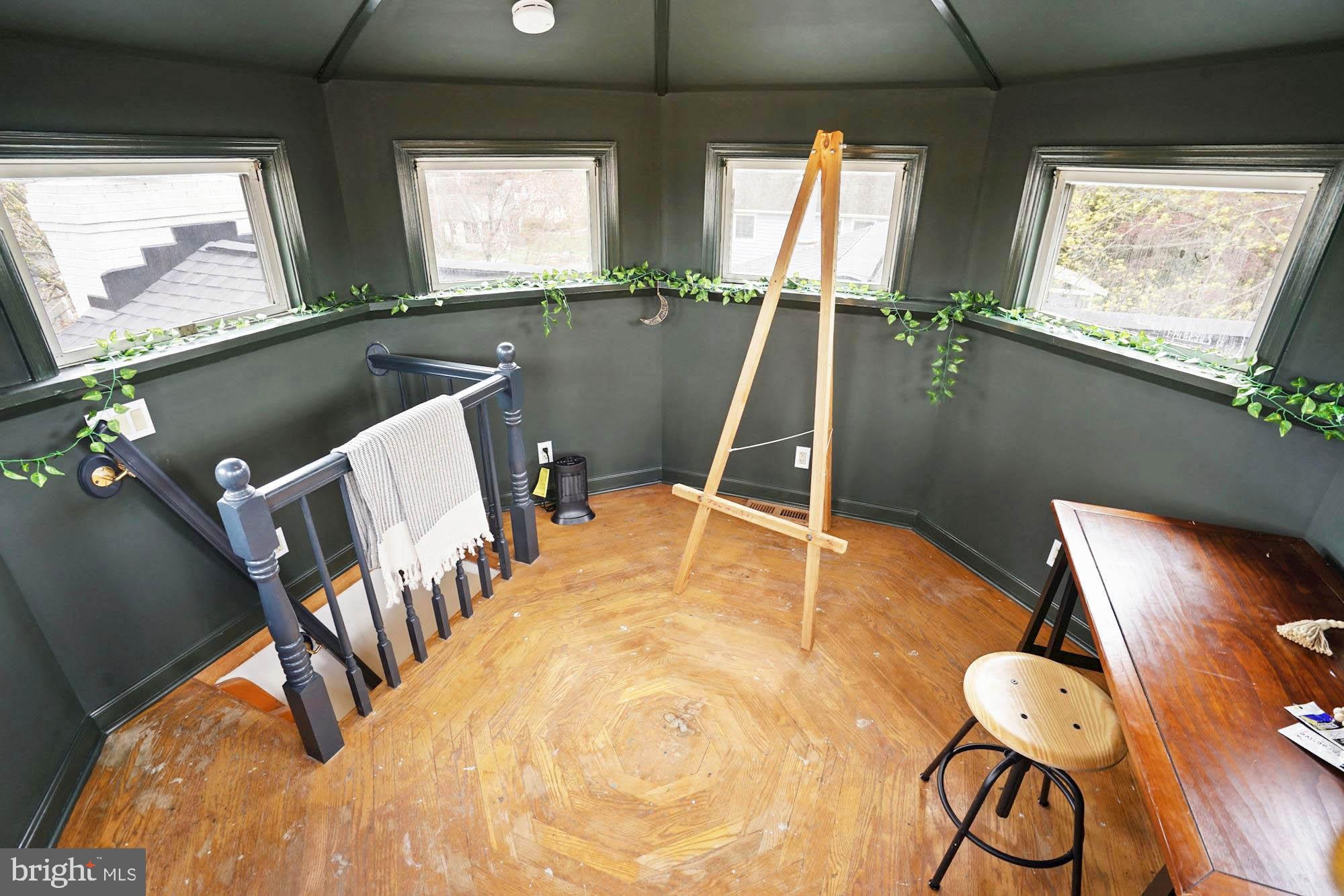 14 Decatur Avenue Annapolis, MD 21403 - Photo 33 of 64 A unique loft for your in-home yoga or art studio!