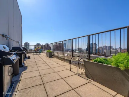 $565,000 | 50 East Bellevue Place, Unit 1804, Chicago, IL 60611