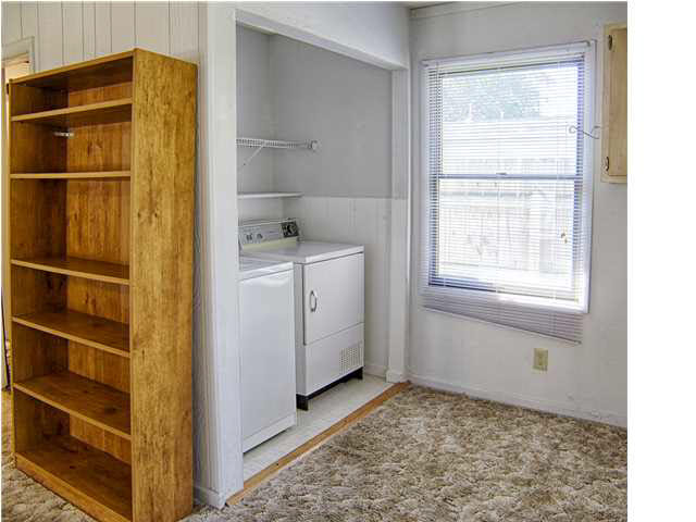 713 Hanover Road Evansville, IN 47710 - Photo 16 of 18 Gallery Image 16