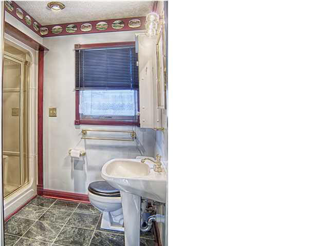 713 Hanover Road Evansville, IN 47710 - Photo 9 of 18 Gallery Image 9
