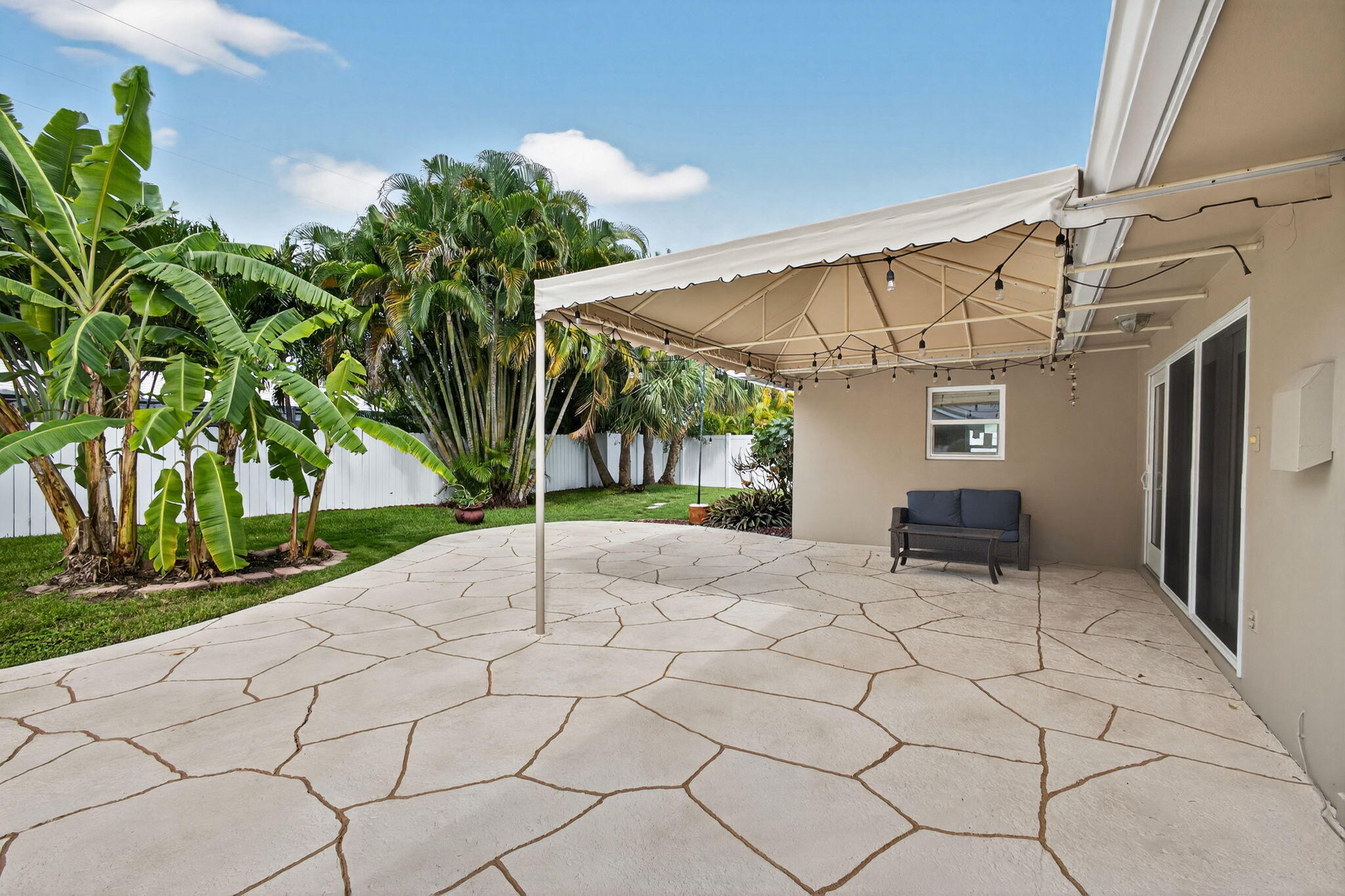 1206 Dolphin Road Singer Island, FL 33404 - Photo 58 of 65 Back Yard
