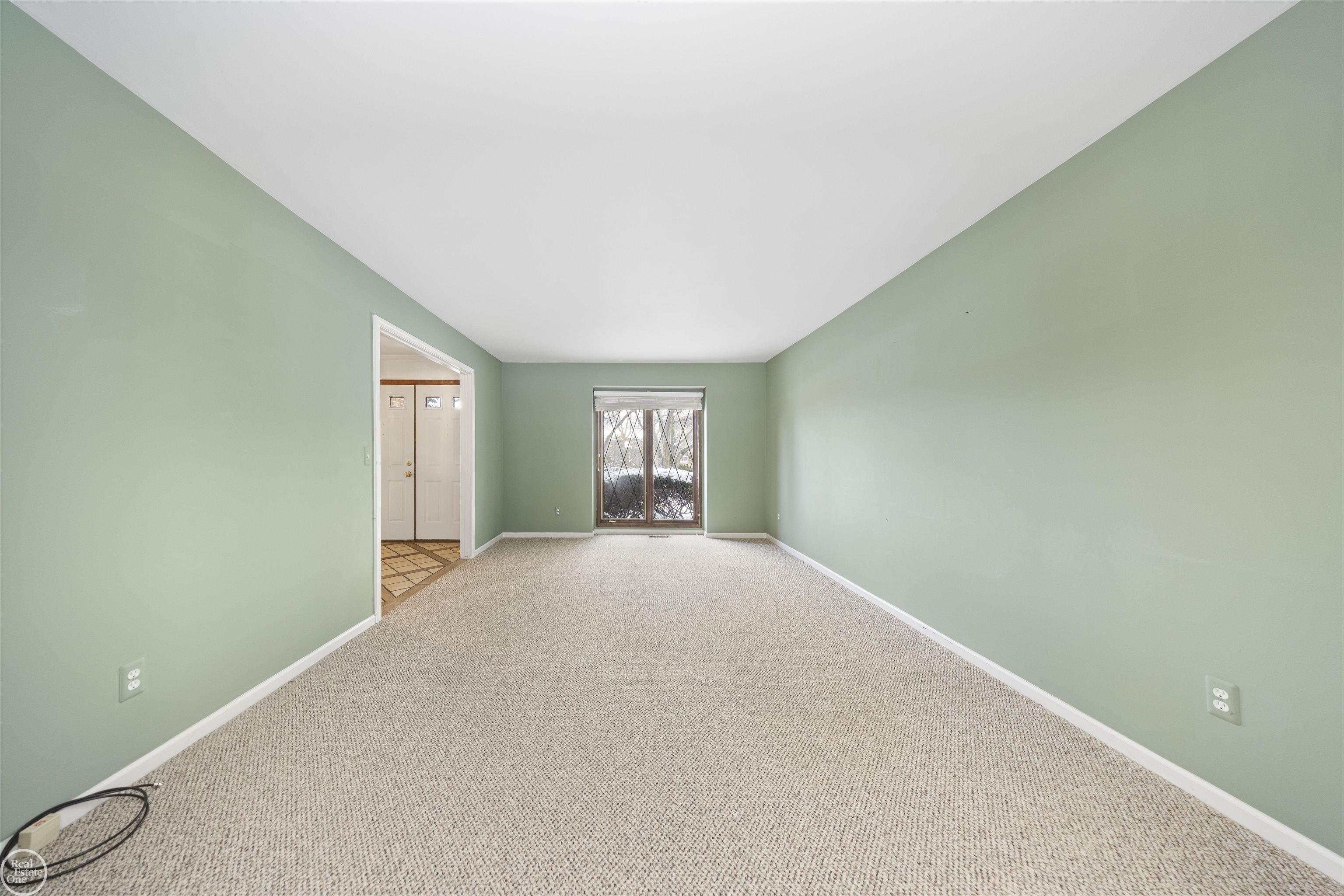 441 Silvervale Drive Rochester Hills, MI 48309 - Photo 12 of 65