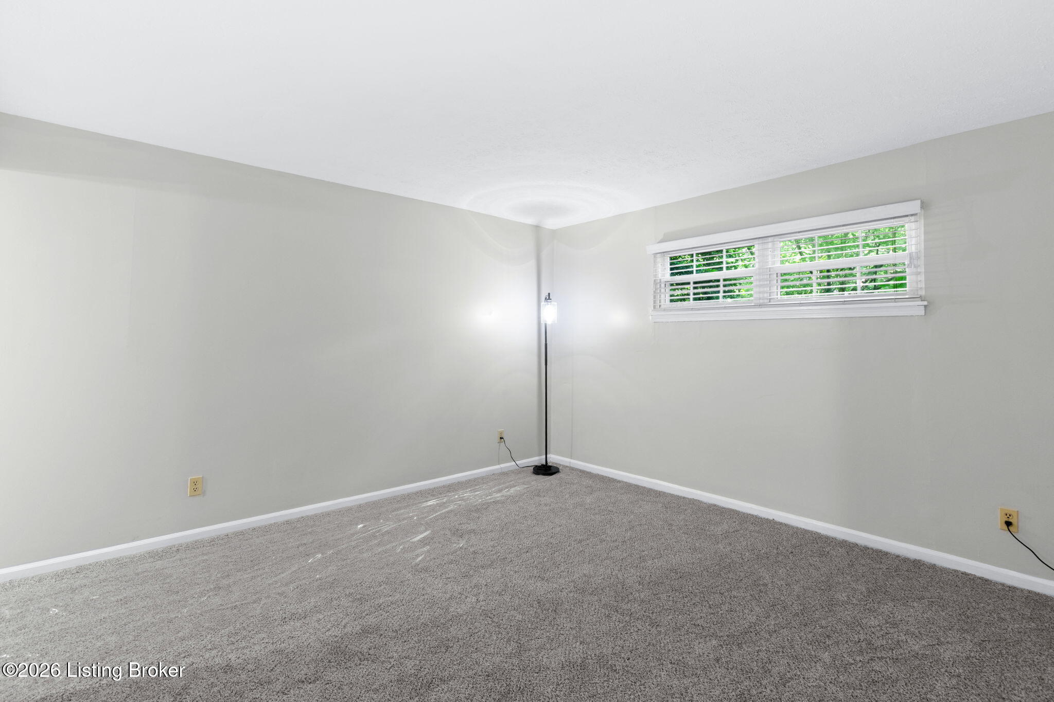 2300 Dundee Road, Unit 6 Louisville, KY 40205 - Photo 10 of 25 9-web-or-mls-4F0A4684