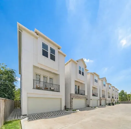 $3,099 | 2116 Bello Amanecer Lane, Houston, TX 77055