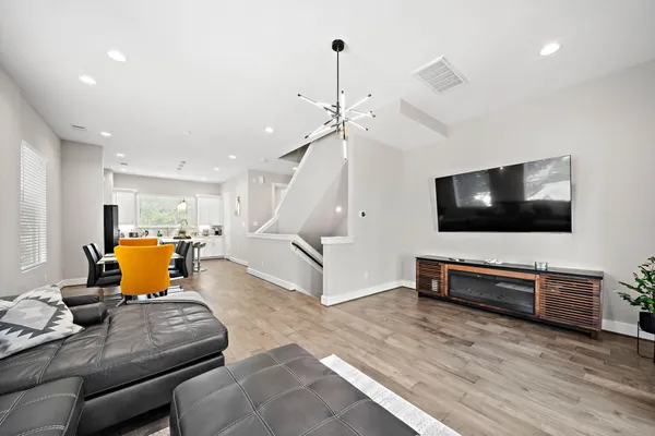 $3,099 | 2116 Bello Amanecer Lane, Houston, TX 77055