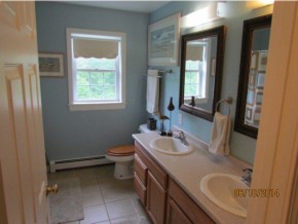 7 Sullivan Road Keene, NH 03431 - Photo 8 of 32