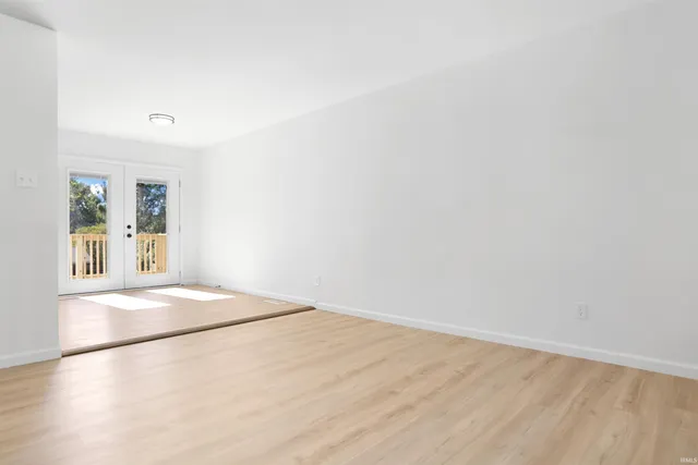 $289,900 | 7455 Oak Park Drive, Newburgh, IN 47630