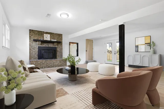 $299,900 | 7455 Oak Park Drive, Newburgh, IN 47630