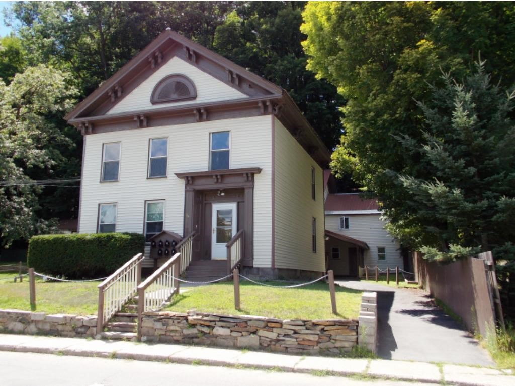 16 Pearl Street Springfield, VT 05156 - Photo 1 of 4