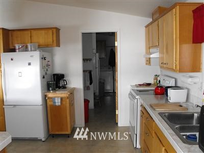36 Sunset Ridge Road Oroville, WA 98844 - Photo 5 of 13 Gallery Image 5
