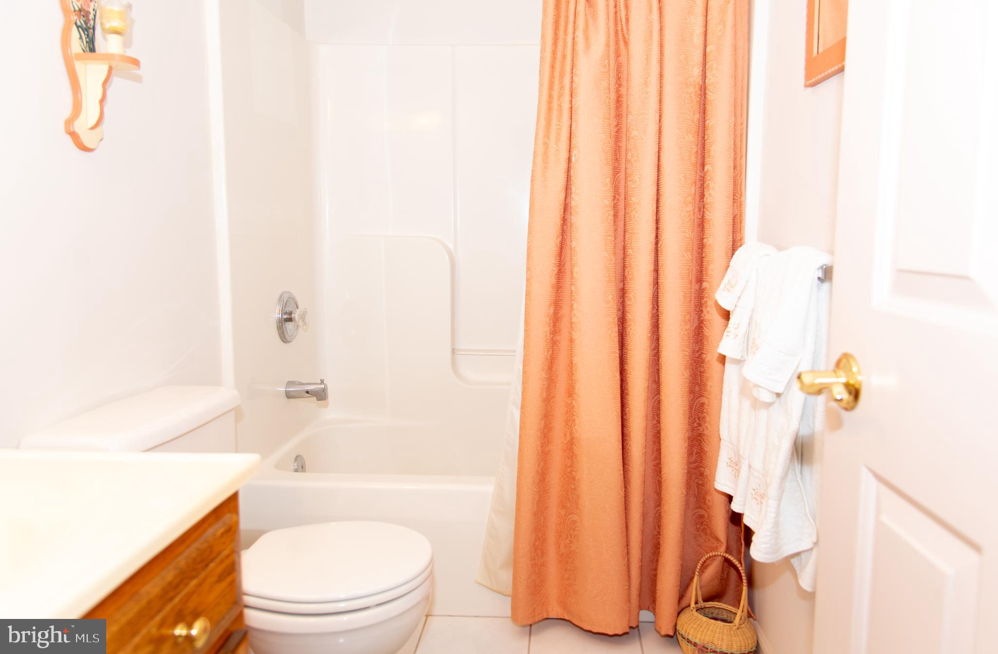 2165 Harney Road Littlestown, PA 17340 - Photo 18 of 54 Main full bath