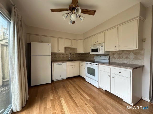 92 Founders Village, Unit 92 Clinton, CT 06413 - Photo 15 of 18