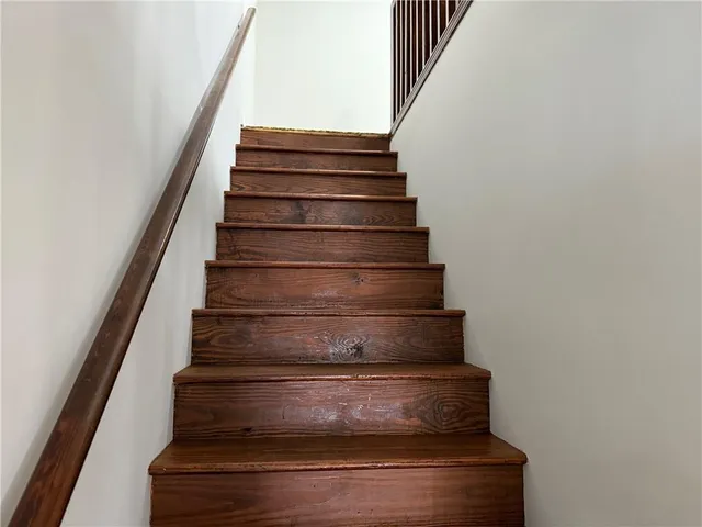 $600,000 | 5062 Bridgeport Lane Northwest, Peachtree Corners, GA 30092