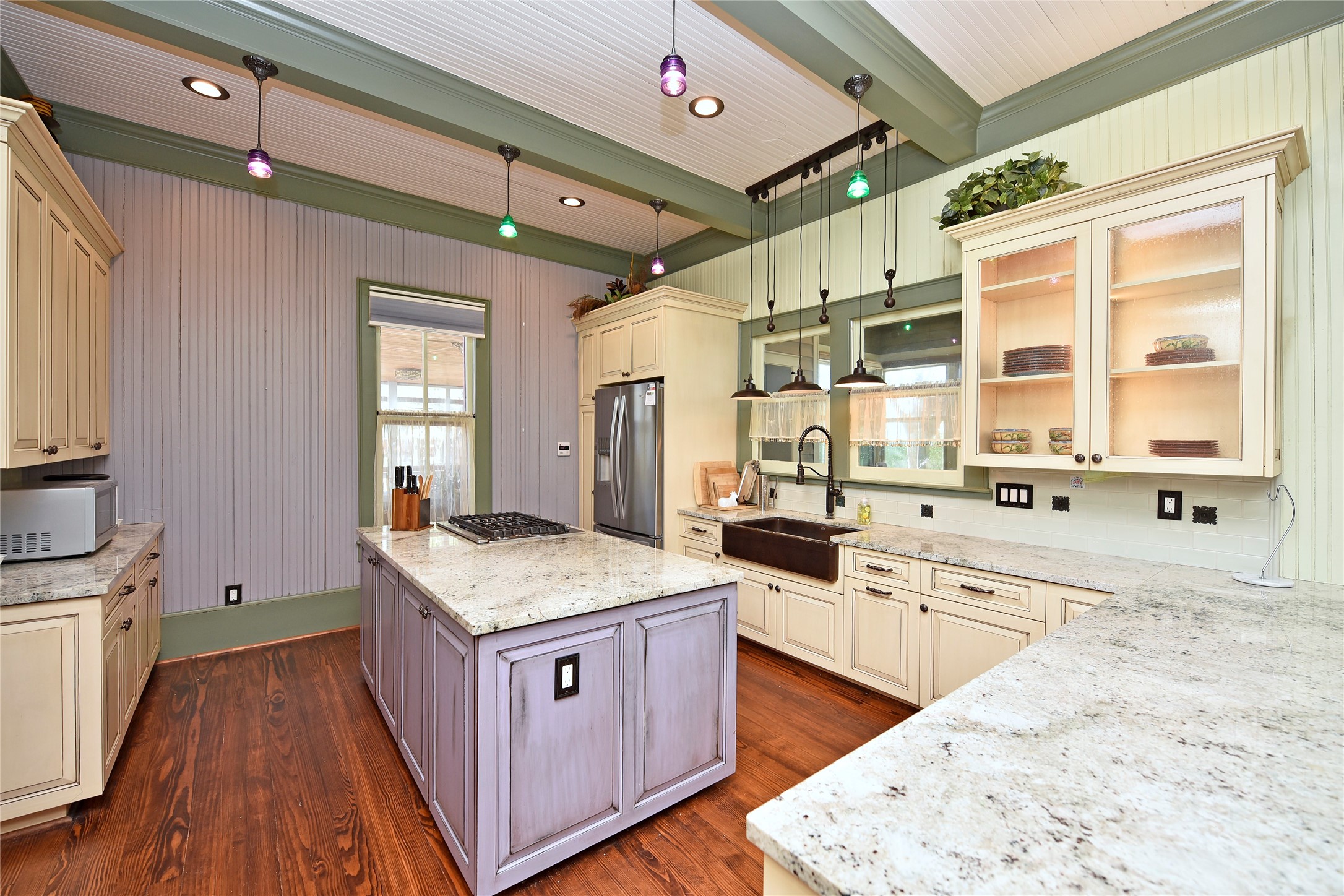 315 Cedar Street New Ulm, TX 78950 - Photo 15 of 50 a kitchen with a stove a sink and a refrigerator