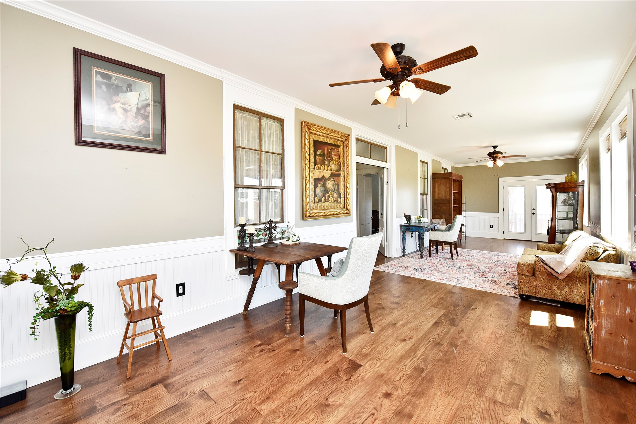 315 Cedar Street New Ulm, TX 78950 - Photo 39 of 50 a living room with furniture and wooden floor