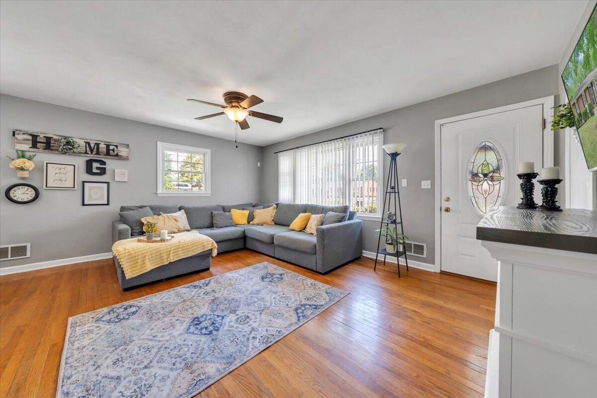 5309 Grandin Rd Extension Roanoke, VA 24018 - Photo 6 of 45 06-MIB00542