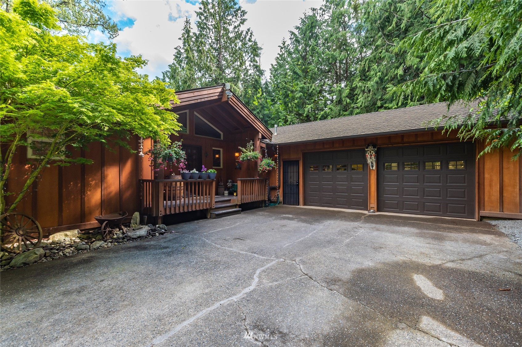 15724 Mountain View Road Mount Vernon, WA 98274 - Photo 2 of 40 Gallery Image 2