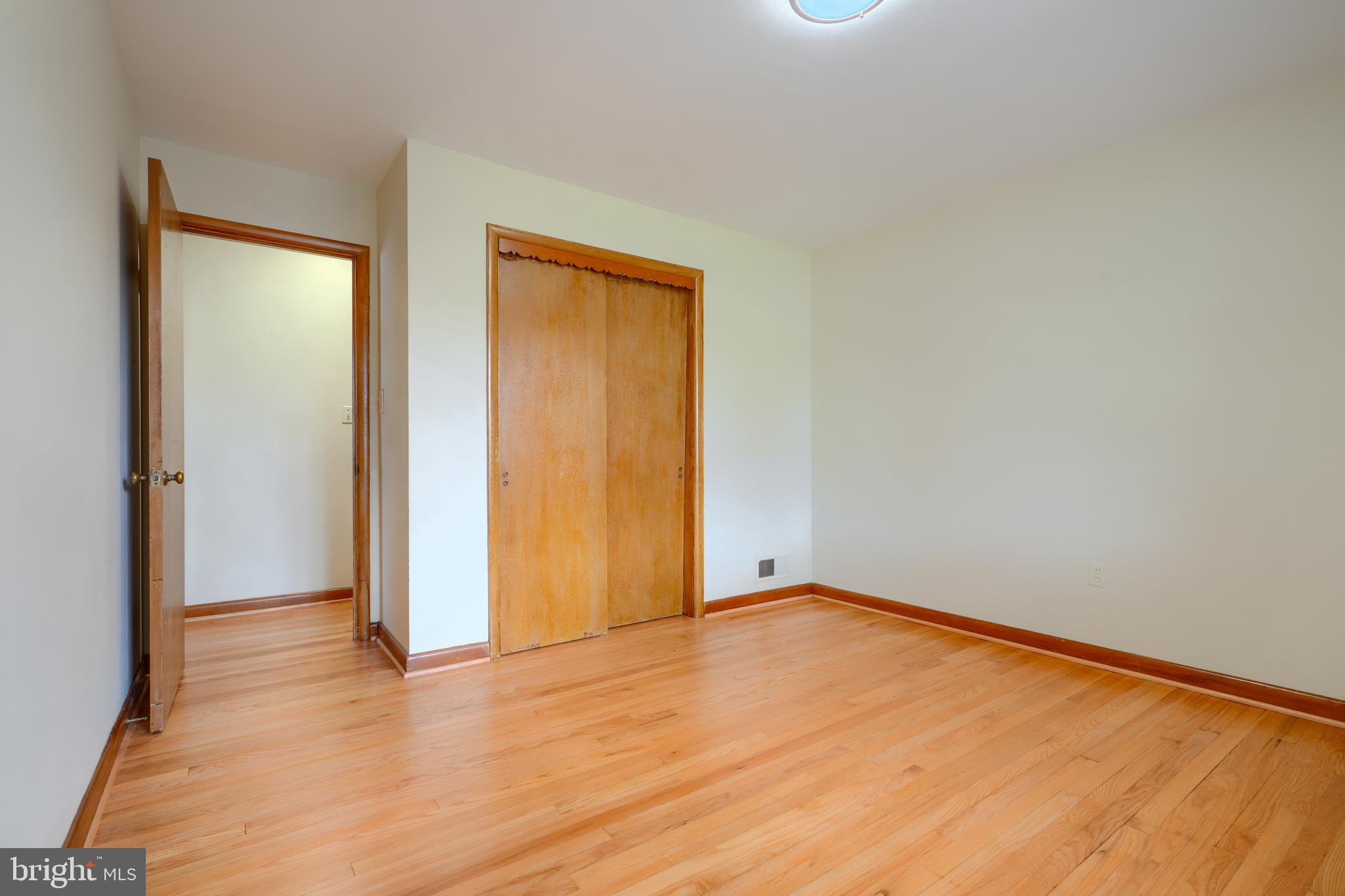7822 Eddlynch Road Dundalk, MD 21222 - Photo 22 of 41 Bedroom 1
