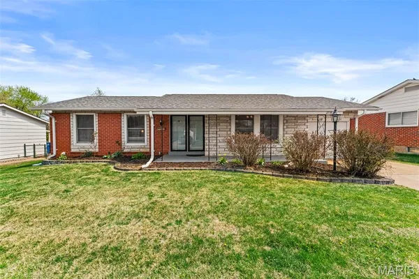 $210,000 | 2738 Westminster Drive, Florissant, MO 63033
