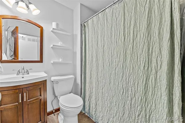 $210,000 | 2738 Westminster Drive, Florissant, MO 63033