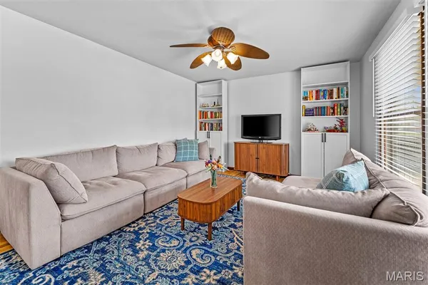 $210,000 | 2738 Westminster Drive, Florissant, MO 63033