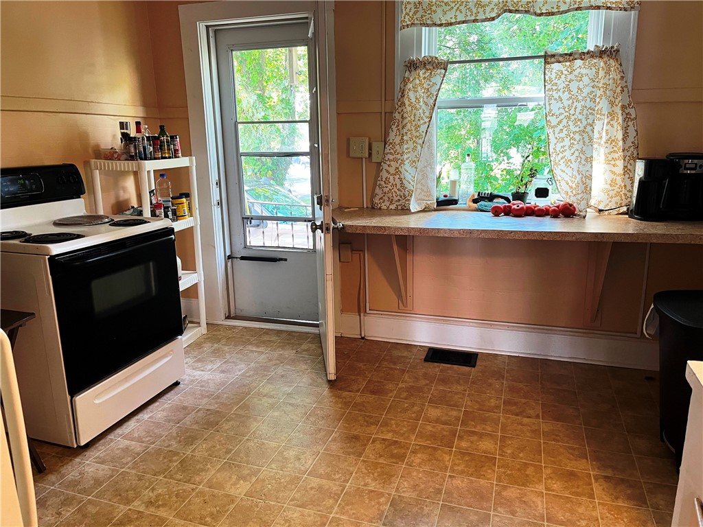 4-6 8th Street Oneonta, NY 13820 - Photo 7 of 30