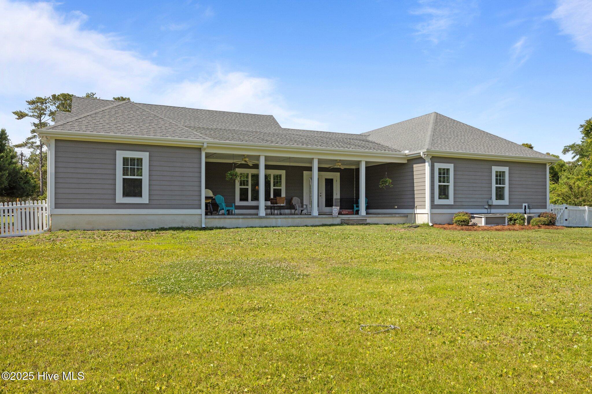 3607 Country Club Road Morehead City, NC 28557 - Photo 39 of 50 Back view