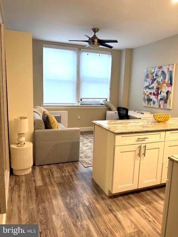 1324 Locust Street, Unit 1011 Philadelphia, PA 19107 - Photo 2 of 15 Living Area