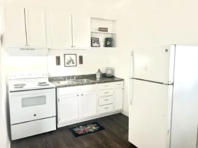 $700 | 501 West Ave D, Unit A, Kingsville, TX 78363