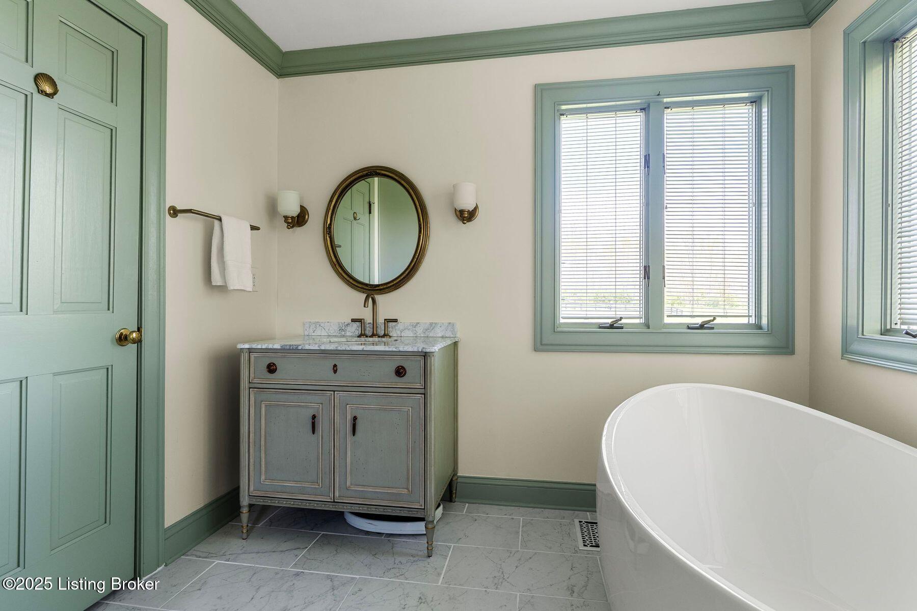 2064 Long Run Road Louisville, KY 40245 - Photo 23 of 50 photo_online_023