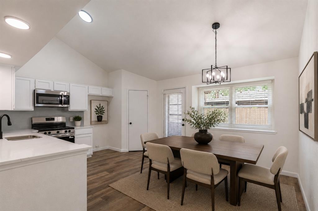2429 Chestnut Way Bedford, TX 76022 - Photo 6 of 17
