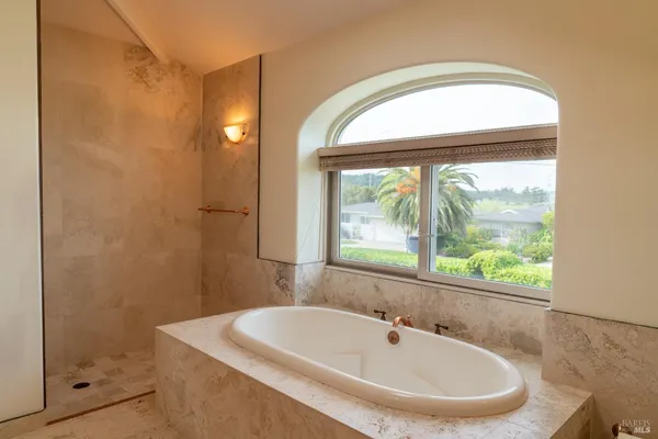 $1,995,000 | 124 Montego Key, Novato, CA 94949
