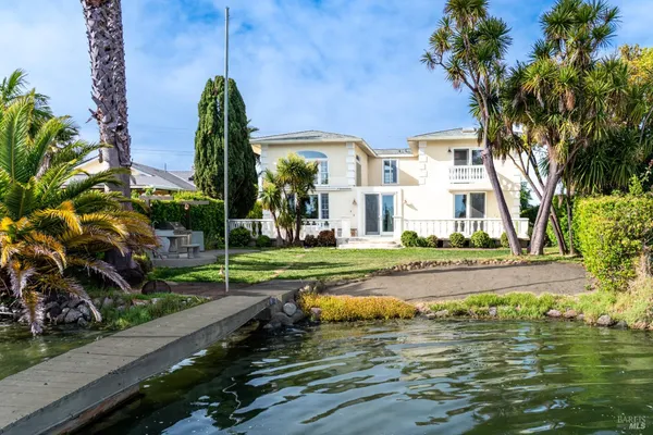 $1,995,000 | 124 Montego Key, Novato, CA 94949