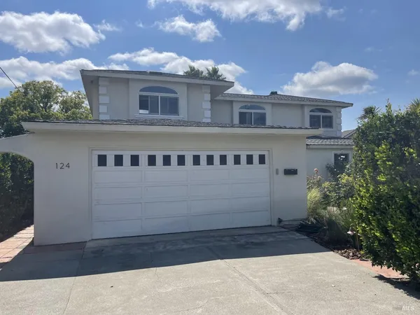 $1,995,000 | 124 Montego Key, Novato, CA 94949