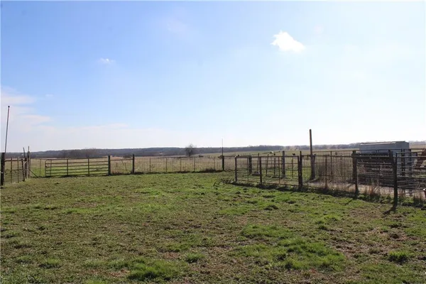 $1,275,000 | 23974 Ayers Road, Greeley, KS 66033