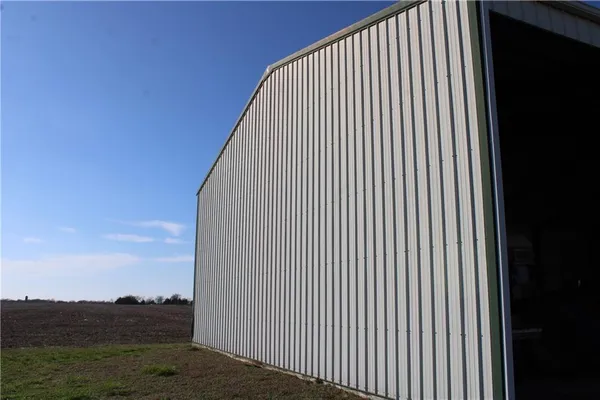 $1,275,000 | 23974 Ayers Road, Greeley, KS 66033